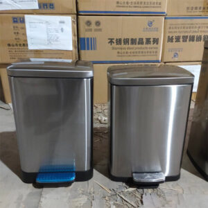 thùng rác inox vuông đạp chân 50 lít