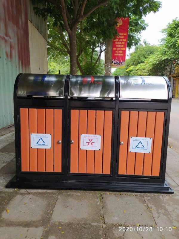 thùng rác gỗ 3 ngăn nắp lật