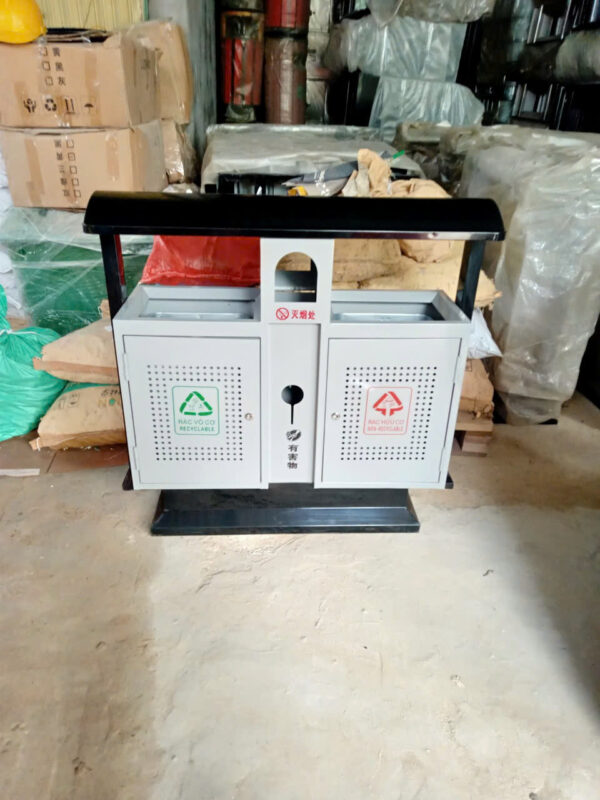 thùng rác 2 ngăn bằng sắt mái vòm H02