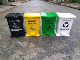 Thùng rác y tế 15 lít 4 màu 2 thùng rác y tế 15 lít 4 màu