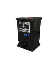 Thùng rác y tế 20 lít màu đen 2 d2