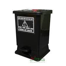 Thùng rác y tế 20 lít màu đen 4 d4