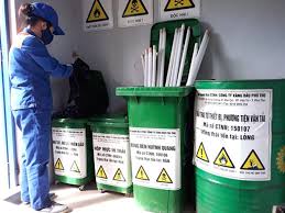 Thu gom rác thải tại Phú Thọ 4 phth2