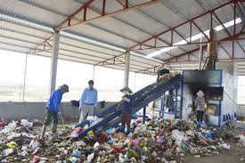 Thu gom rác thải tại Phú Thọ 2 phu th6